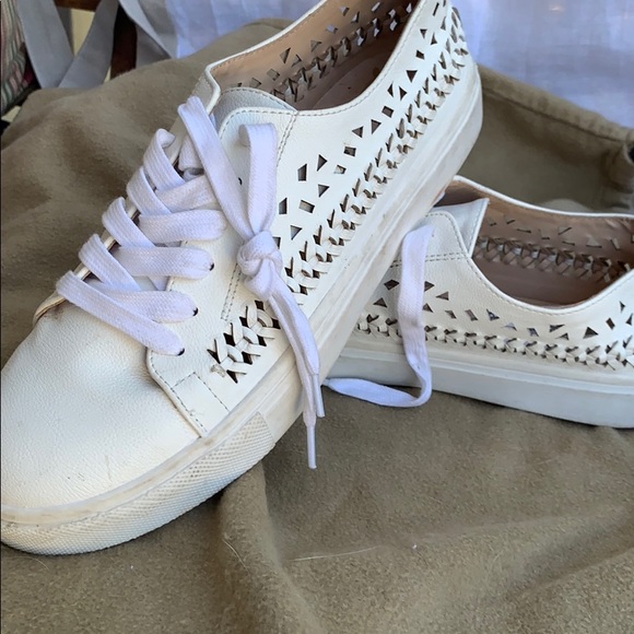 Sneakers - Picture 5 of 5